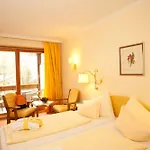 Evident Praegant 4 Hotel 4*