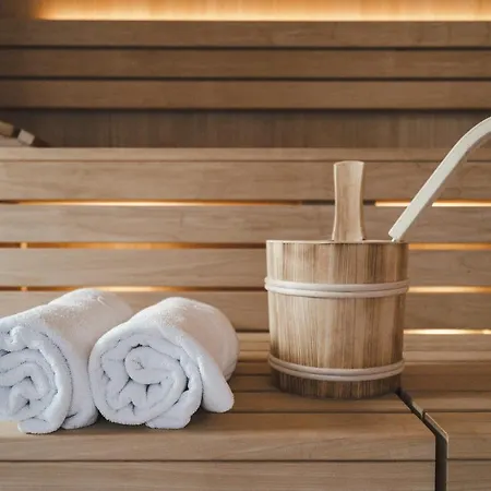 Evident Praegant Hotel 4*