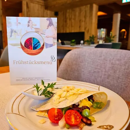 Hotel Evident Praegant 4*