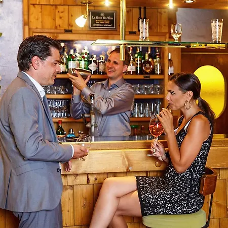 Hotel Evident Praegant 4 4*