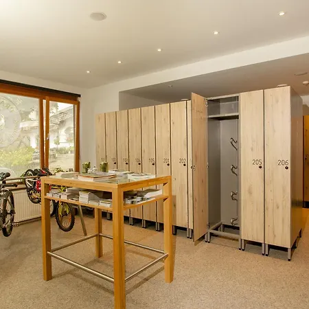 Evident Praegant Hotel 4*