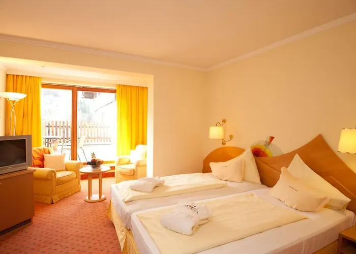 Отель Evident Praegant 4