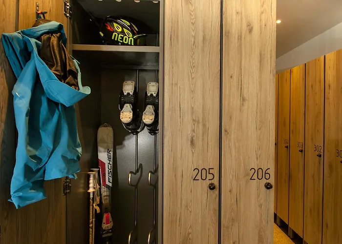 Готель Evident Praegant 4