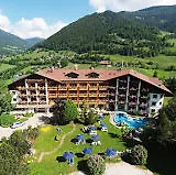 Готель Evident Praegant 4